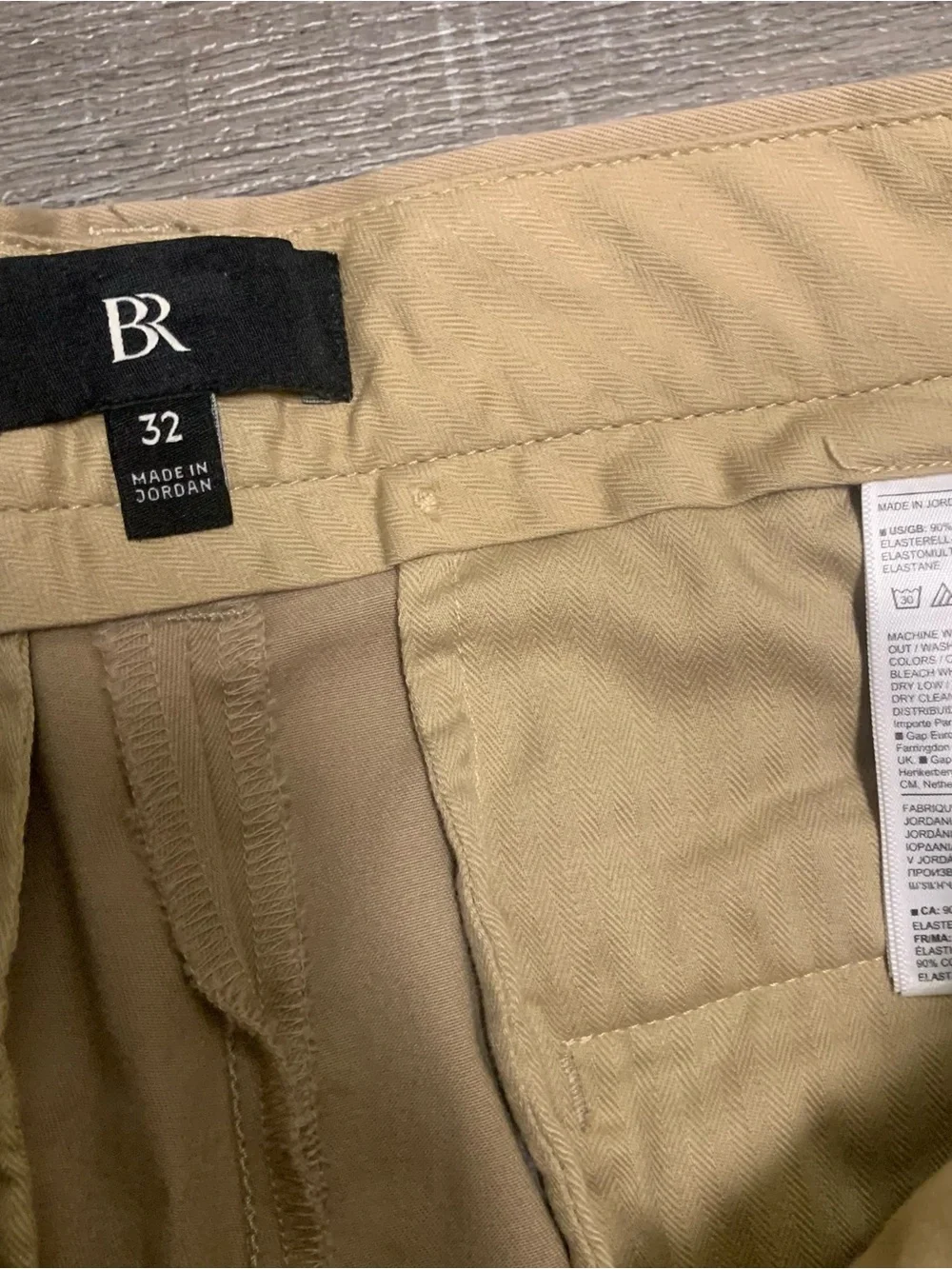 BR Banana Republic Performance Pleated Chino Khaki Pants Mens 32 x 30 Golf Work